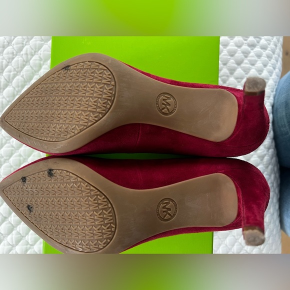 MICHAEL KORS Suede Pink Raspberry Pumps 🩷 - Picture 12 of 12
